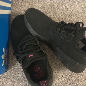 Adidas Black Womens Shoes size 7.5